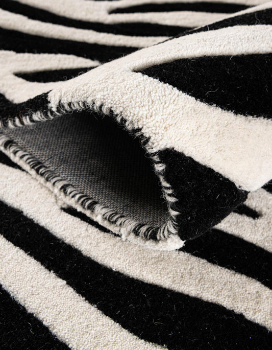 Zebracrest - Hand-Tufted Wool Rug