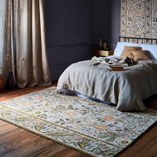 Golden Wilhelmina - Hand-Tufted Wool Rug