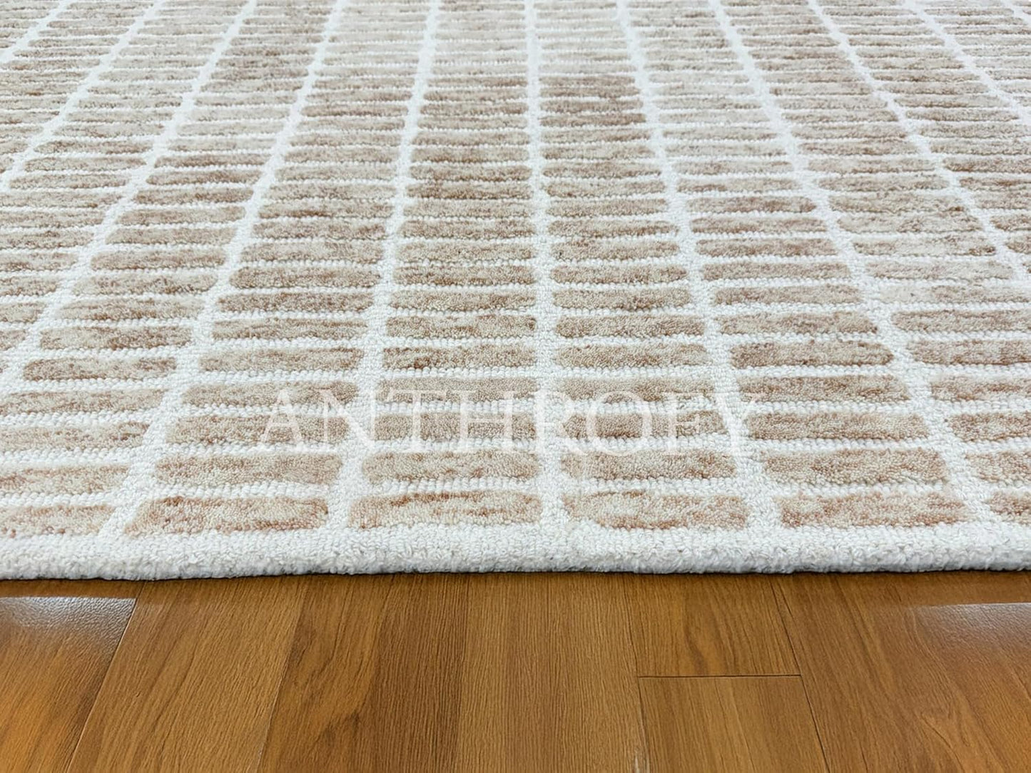 Capitola - Hand Tufted Wool Rug
