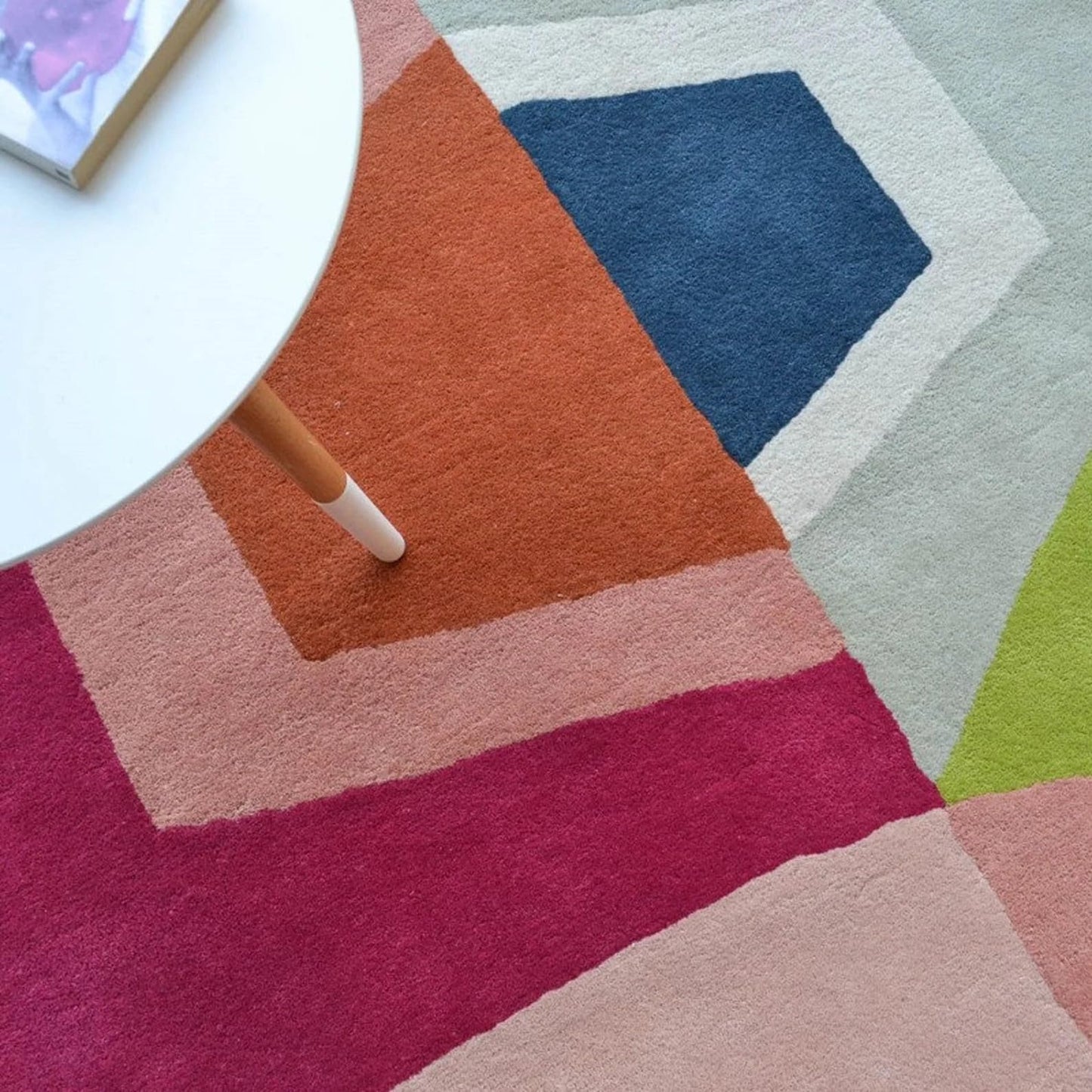 Avi - Hand Tufted Wool Rug