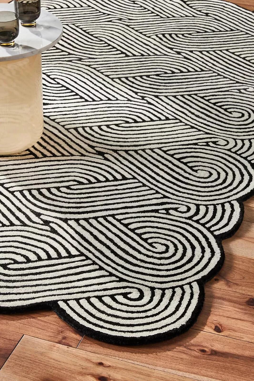 Risa - Hand-Tufted Wool Rug