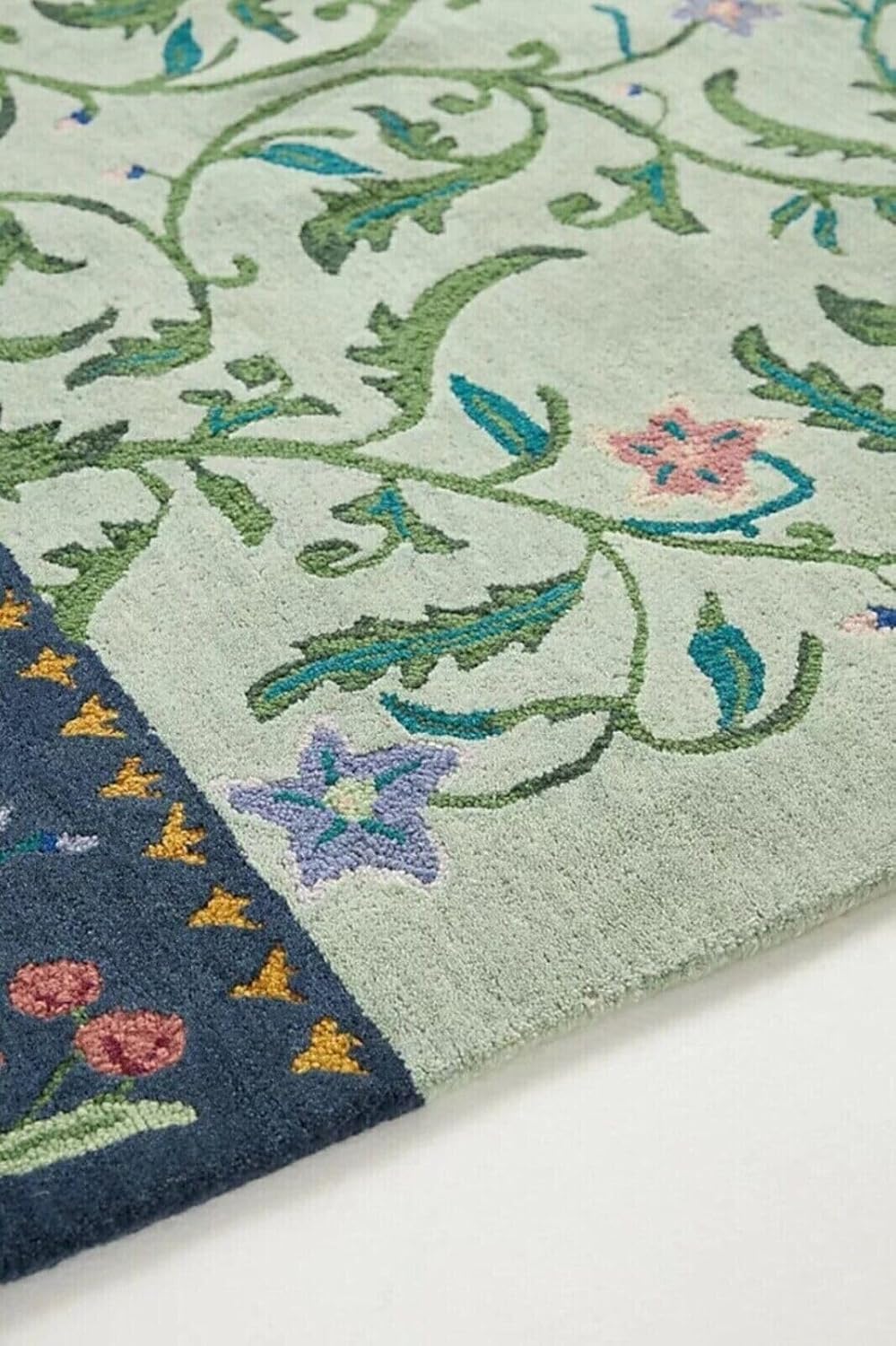 Flying Bird - Hand-Tufted Wool Rug